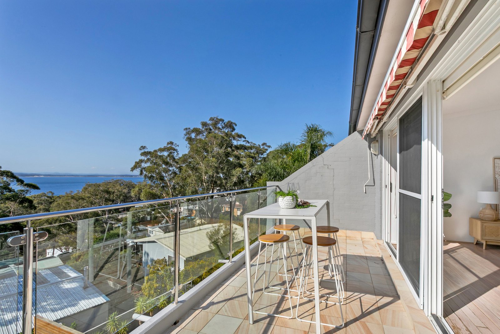 2/8 Wallawa Road NELSON BAY 9