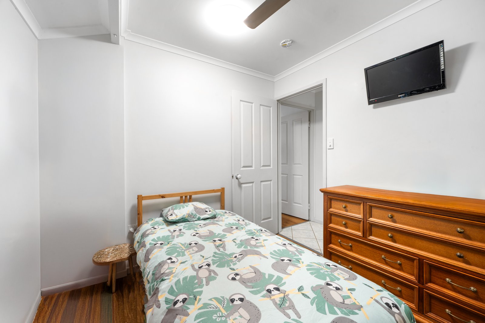 28 Wambiri Street CANNONVALE 12