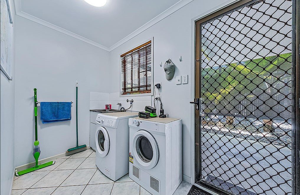 28 Wambiri Street CANNONVALE 16