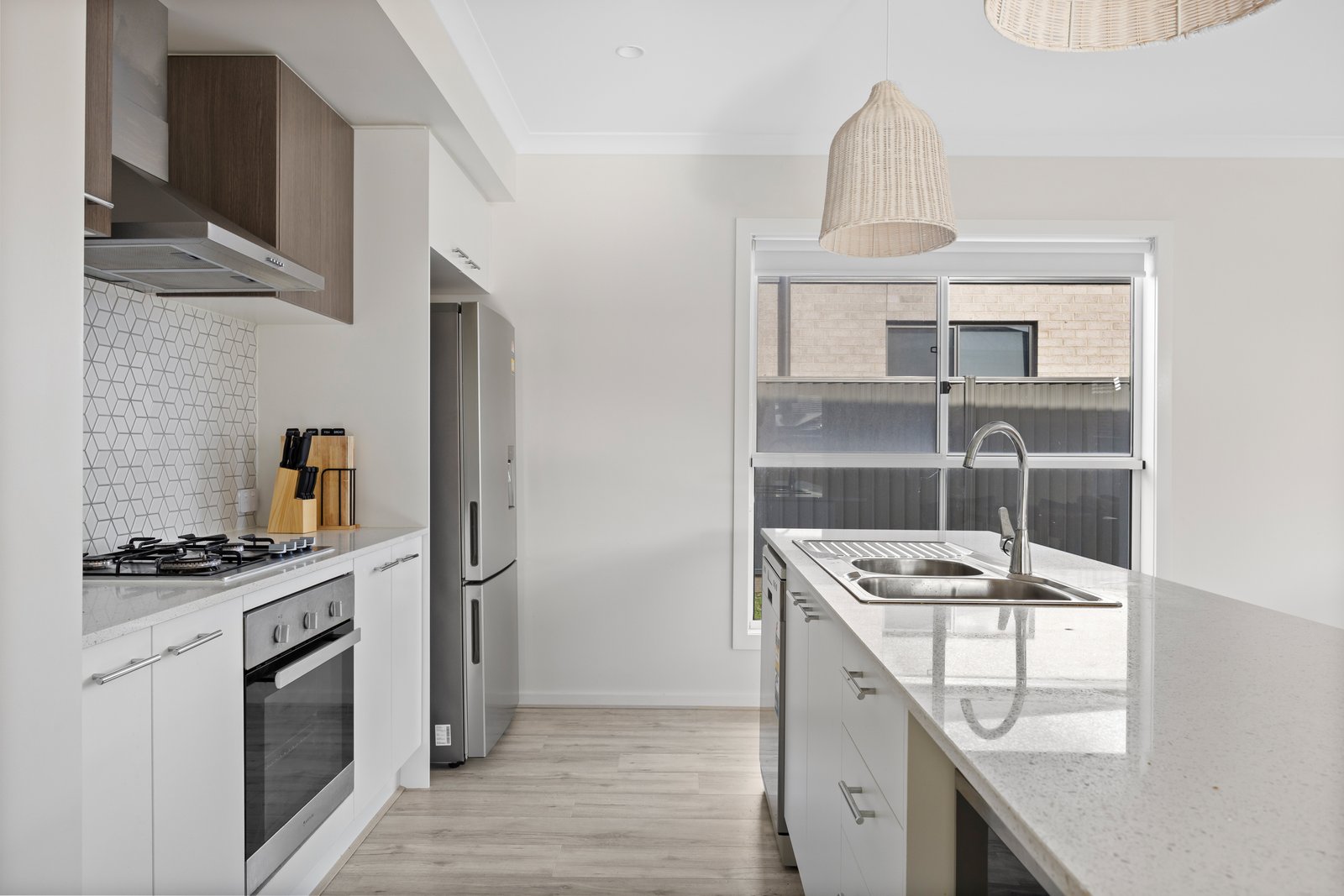 Gallery: 2/8 Warbler Court