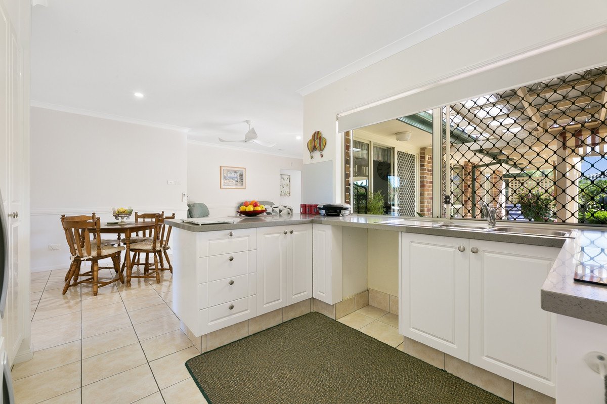 28 Warbler Parade Varsity Lakes 7