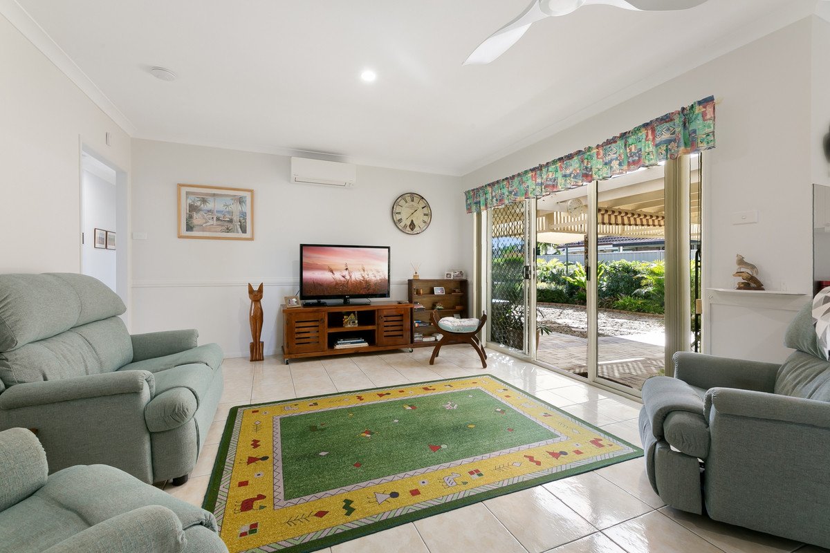 28 Warbler Parade Varsity Lakes 10