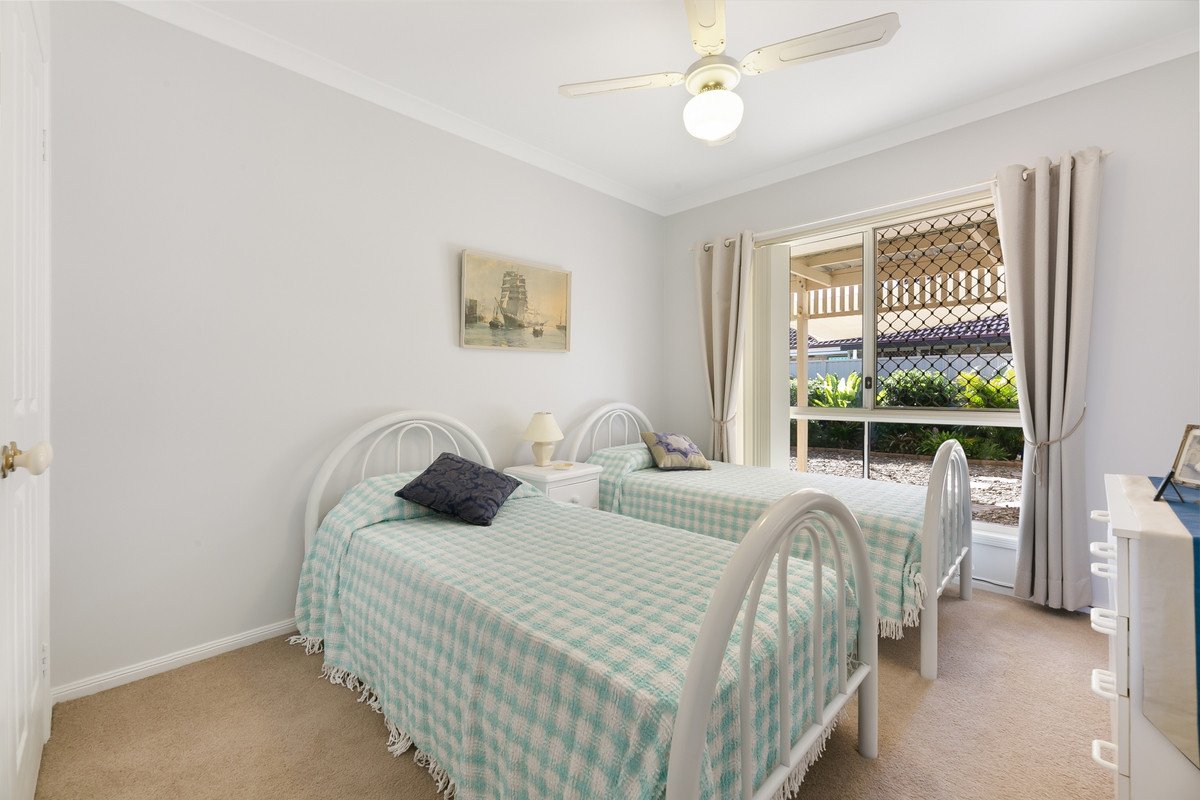 28 Warbler Parade Varsity Lakes 16