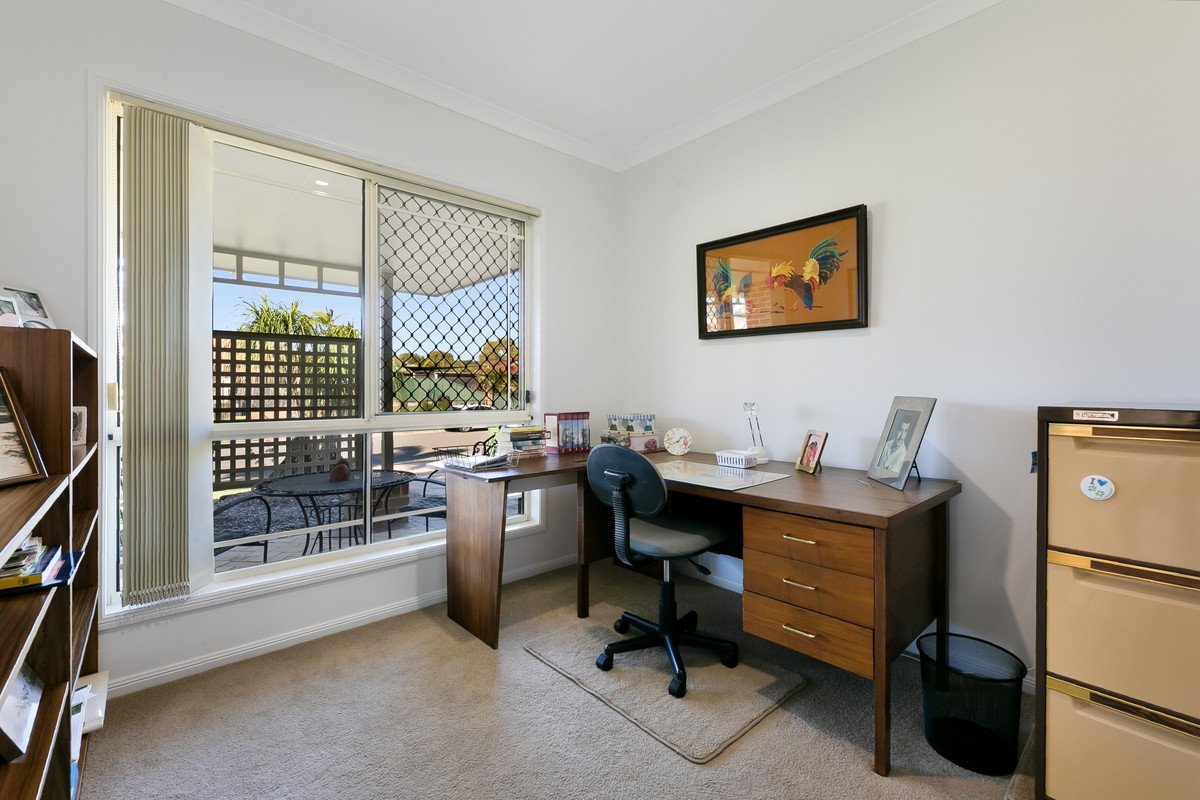 28 Warbler Parade Varsity Lakes 19