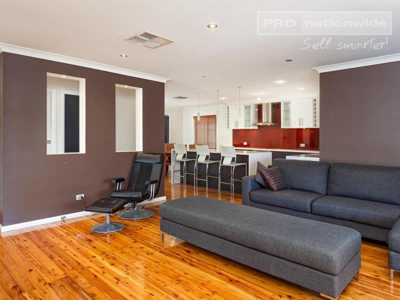 28 Warrawong Street KOORINGAL 2