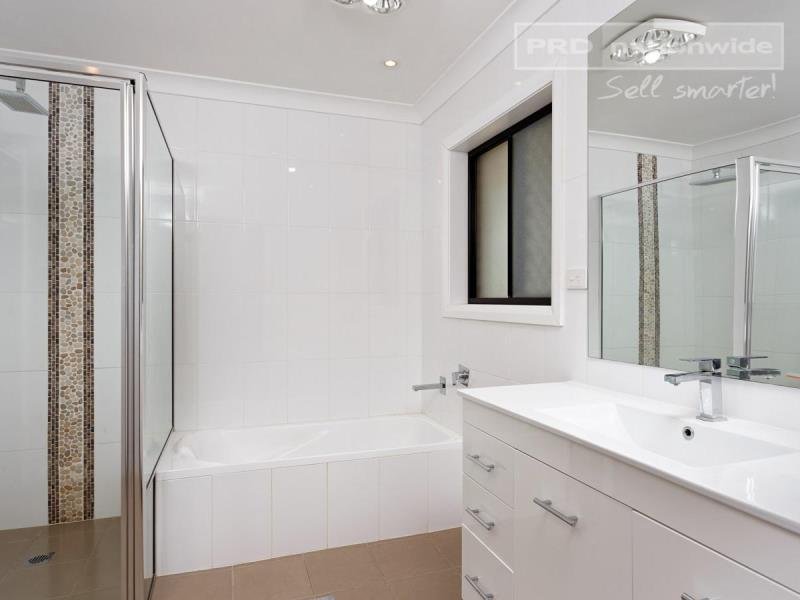 28 Warrawong Street KOORINGAL 4