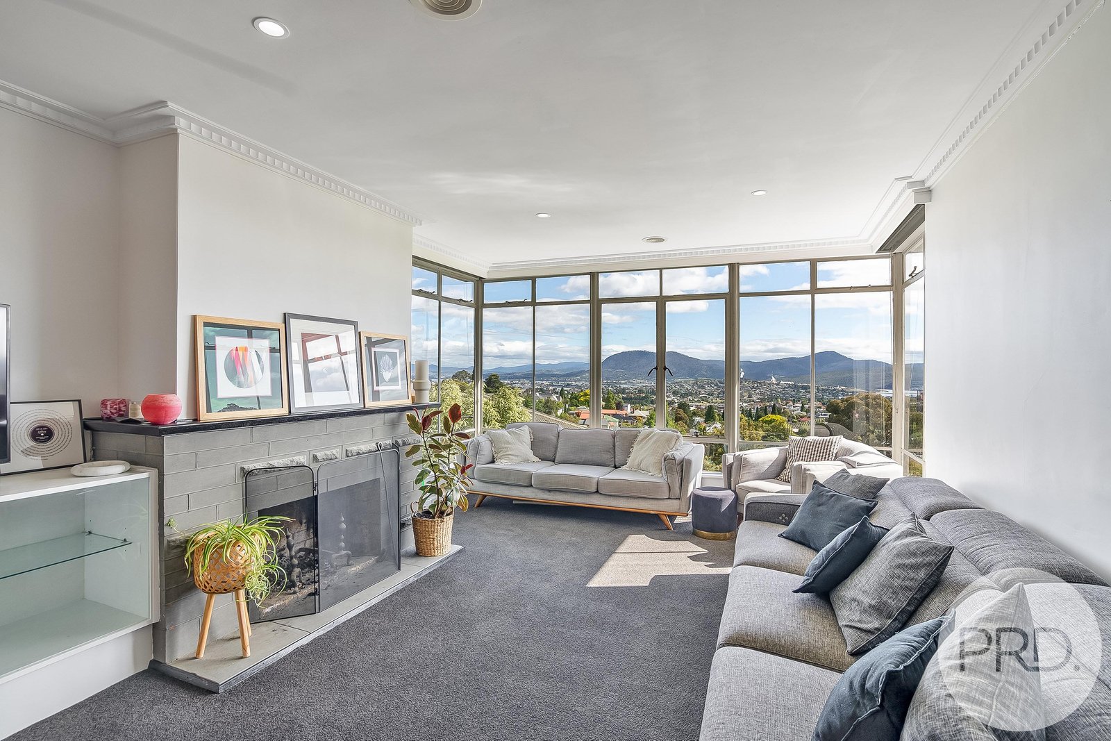 28 Waverley Avenue MOUNT STUART 3