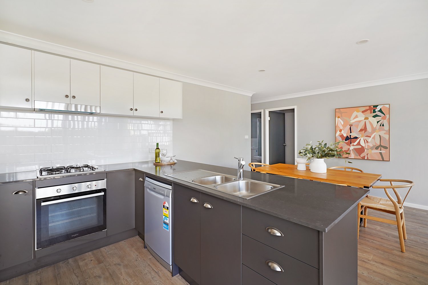 2/8 Western Avenue TARRO 6