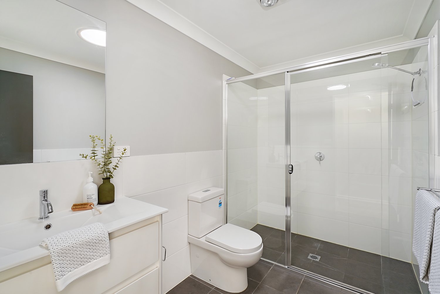 2/8 Western Avenue TARRO 11