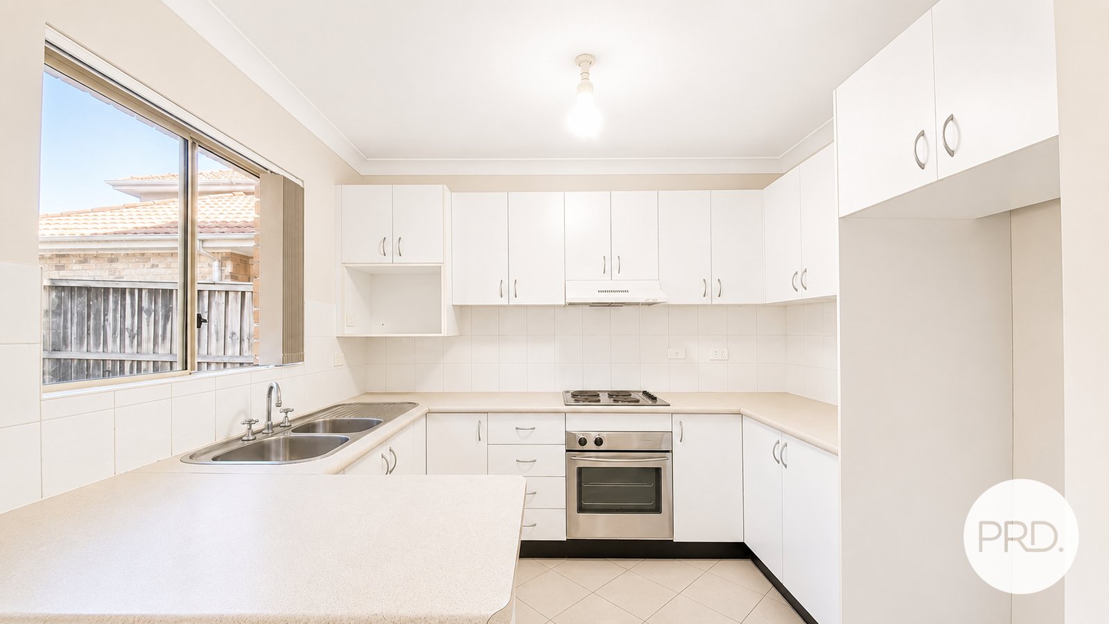 2/8 Willow Street CASULA 4