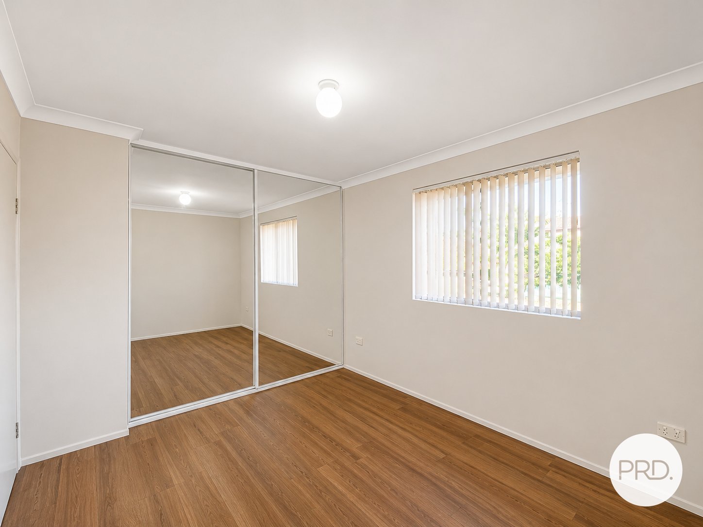 2/8 Willow Street CASULA 8