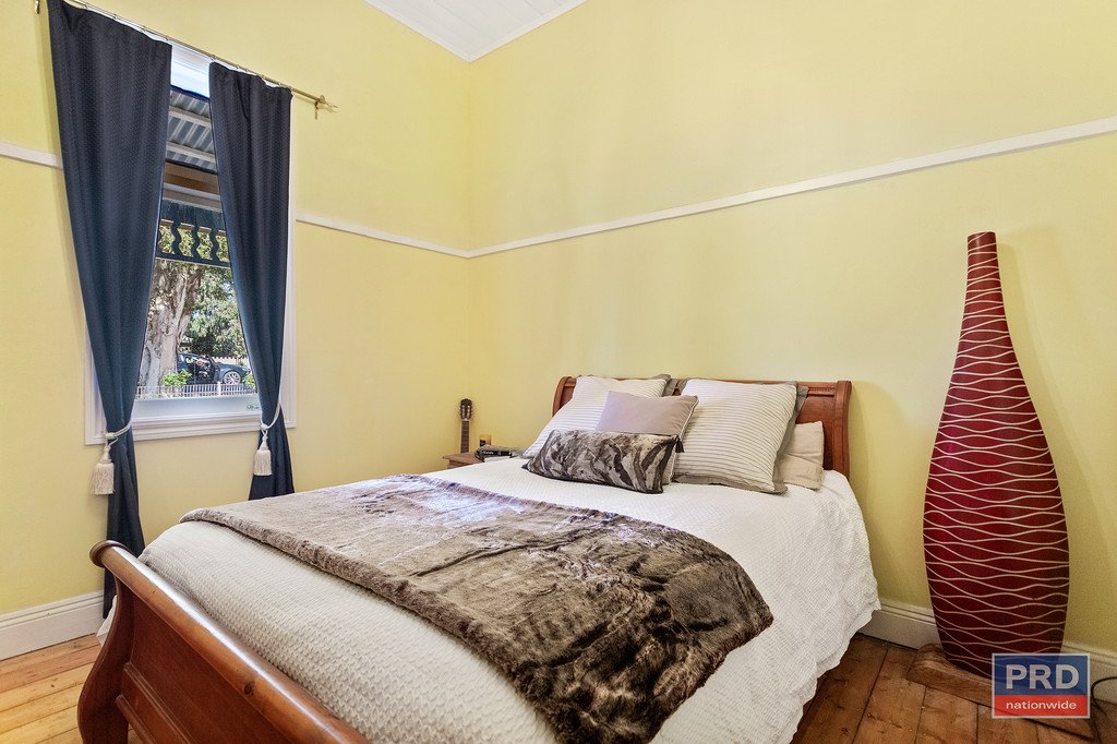 28 Wood Street LONG GULLY 8