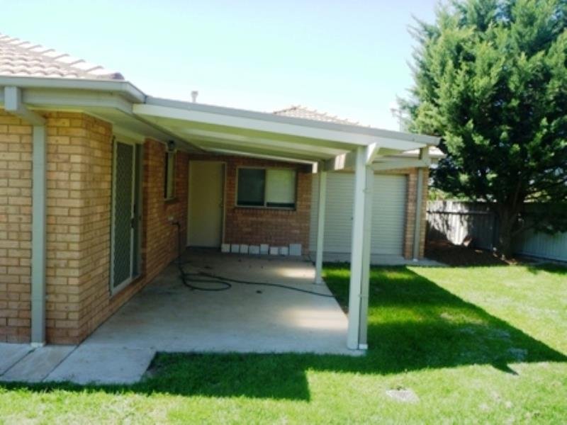 28 Yarrawah Crescent BOURKELANDS 4