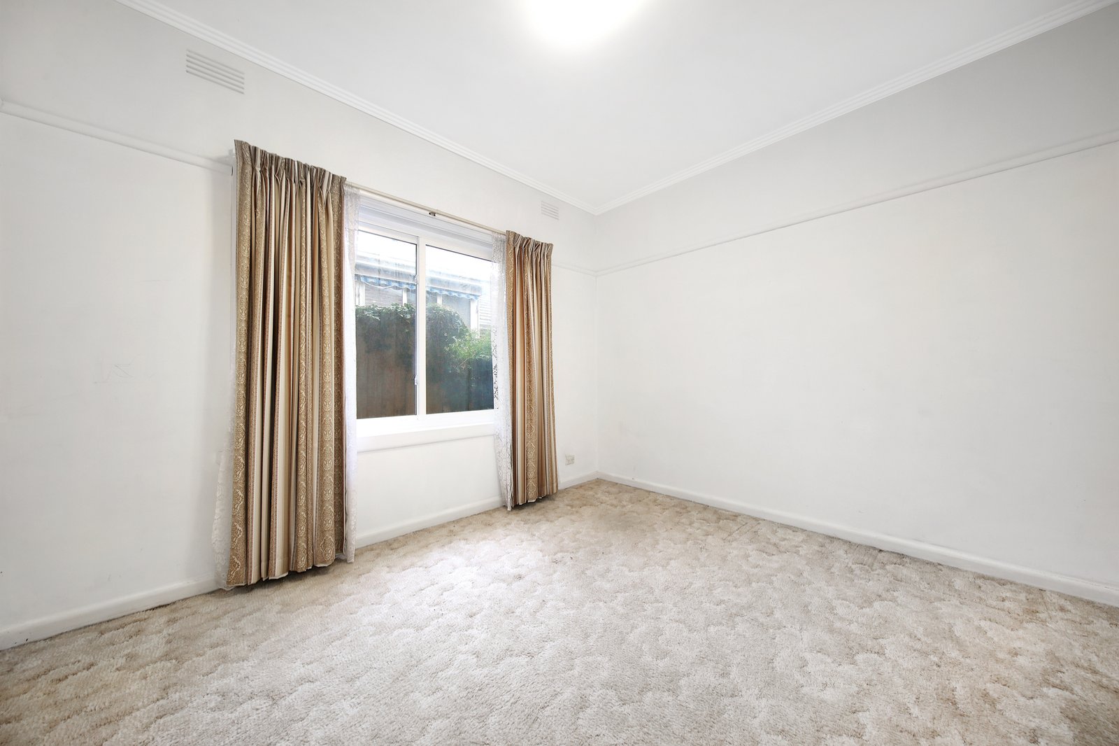 Gallery: 28 Yawla Street