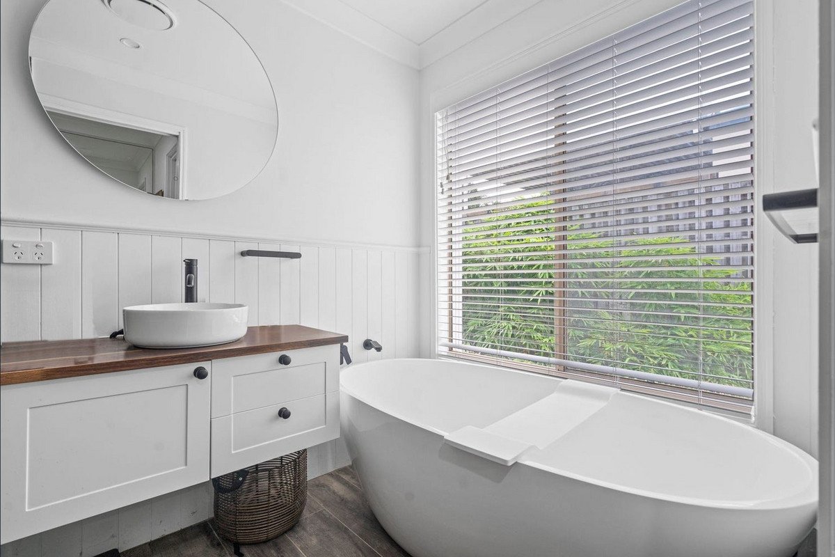 28 Zeus Circuit Coomera Waters 10