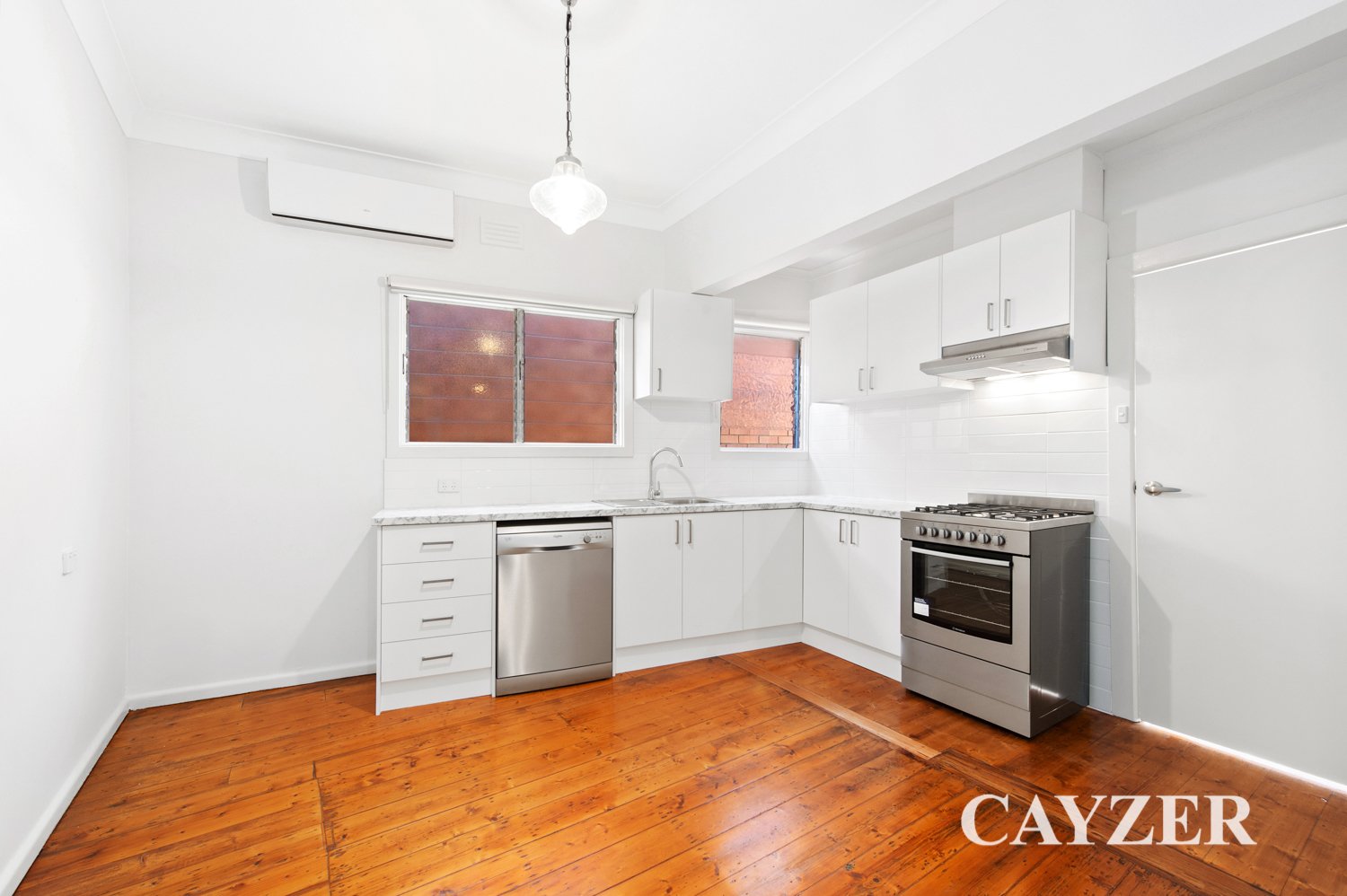 Gallery: 280 Esplanade East