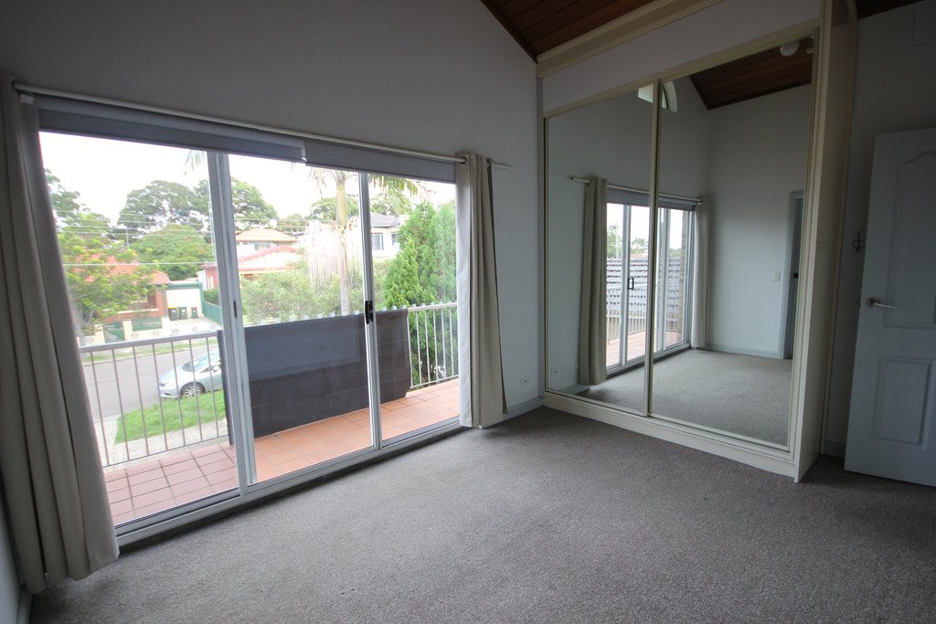 2/80 Gray Street KOGARAH 4