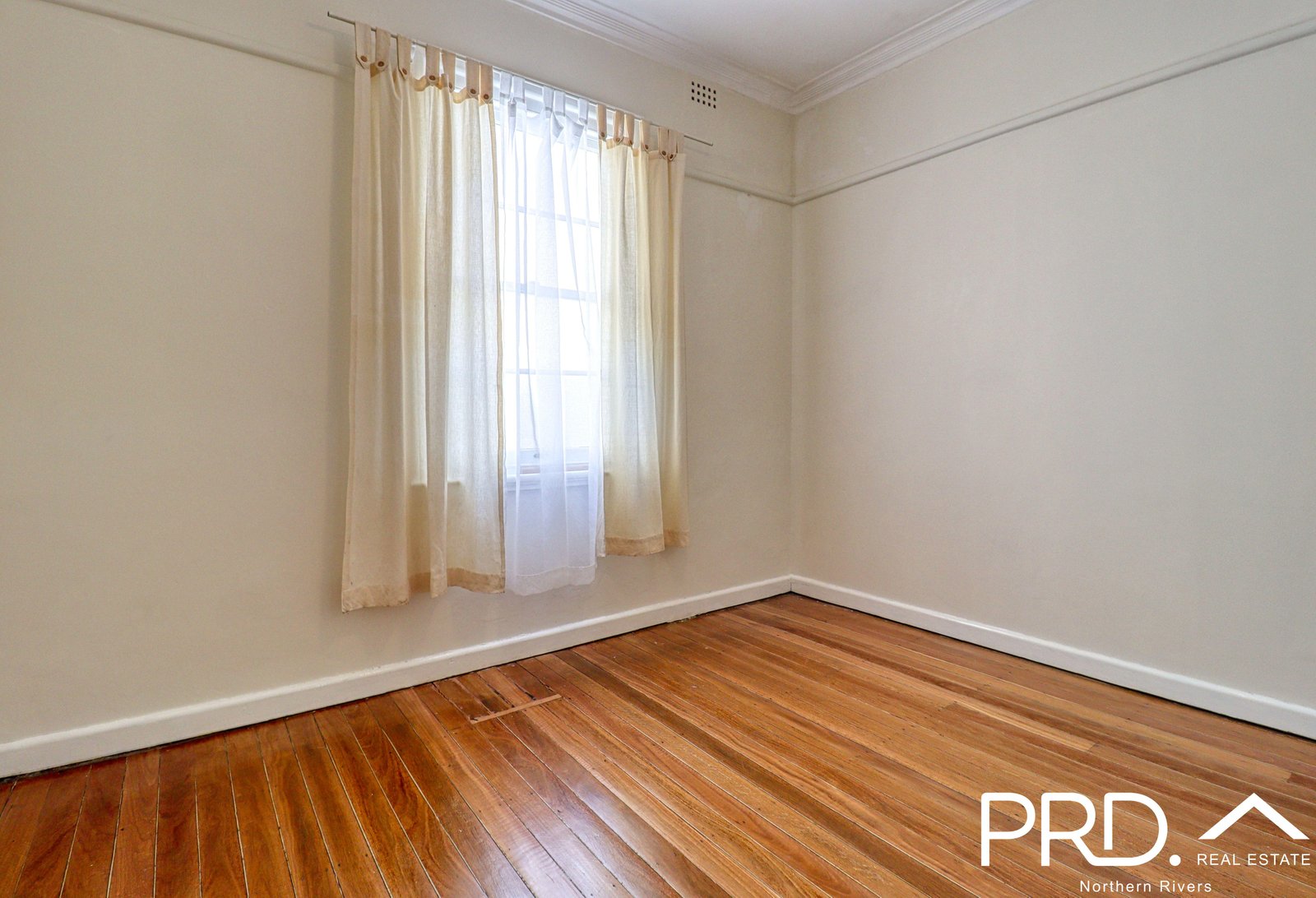 2/80 Magellan Street LISMORE 10