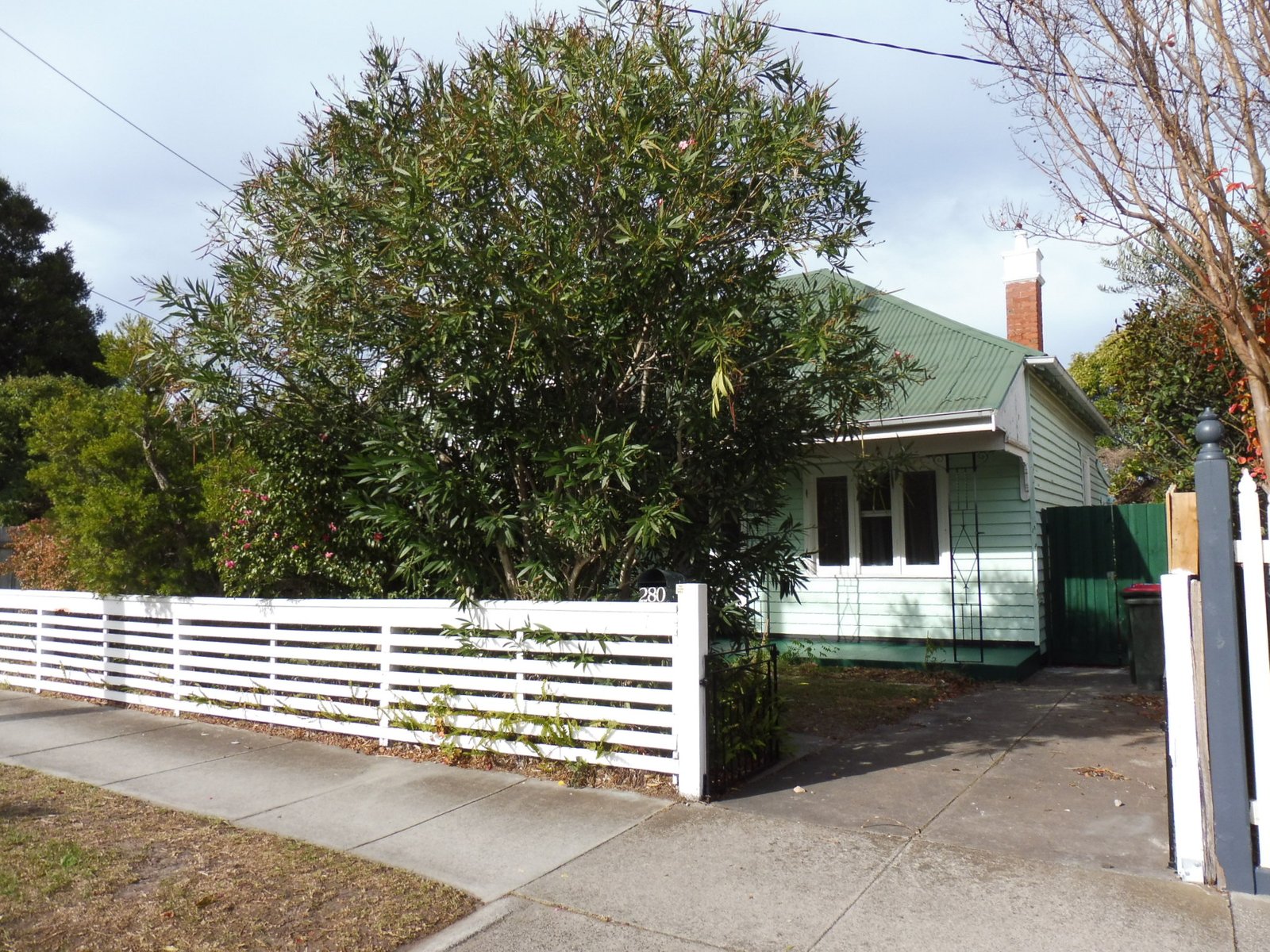 Gallery: 280 North Road