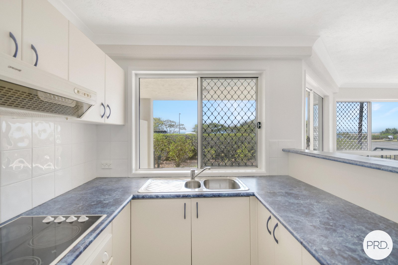 2/80 Pacific Parade BILINGA 2