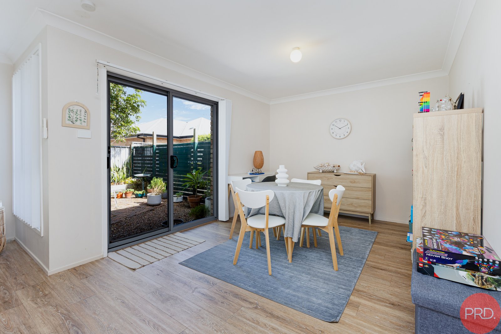 2/80 Robert Street TENAMBIT 5