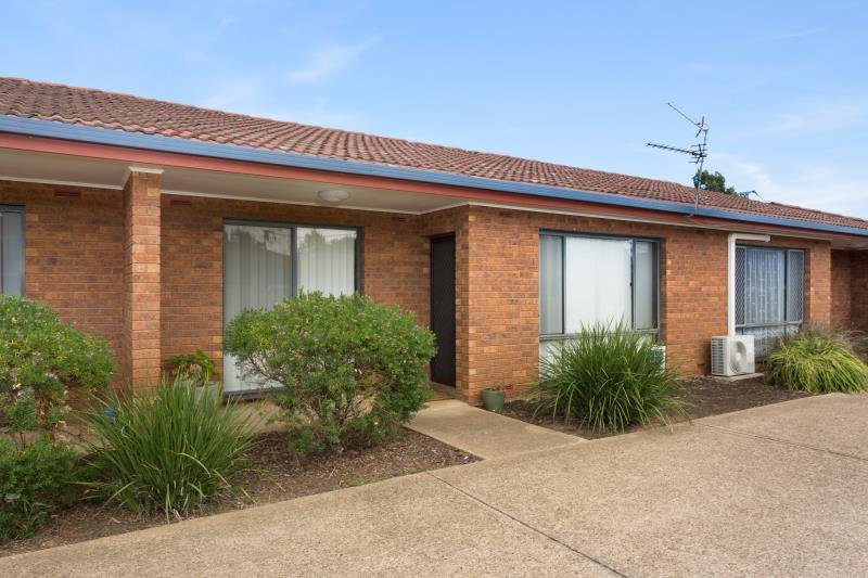 2/80 Travers Street WAGGA WAGGA 2