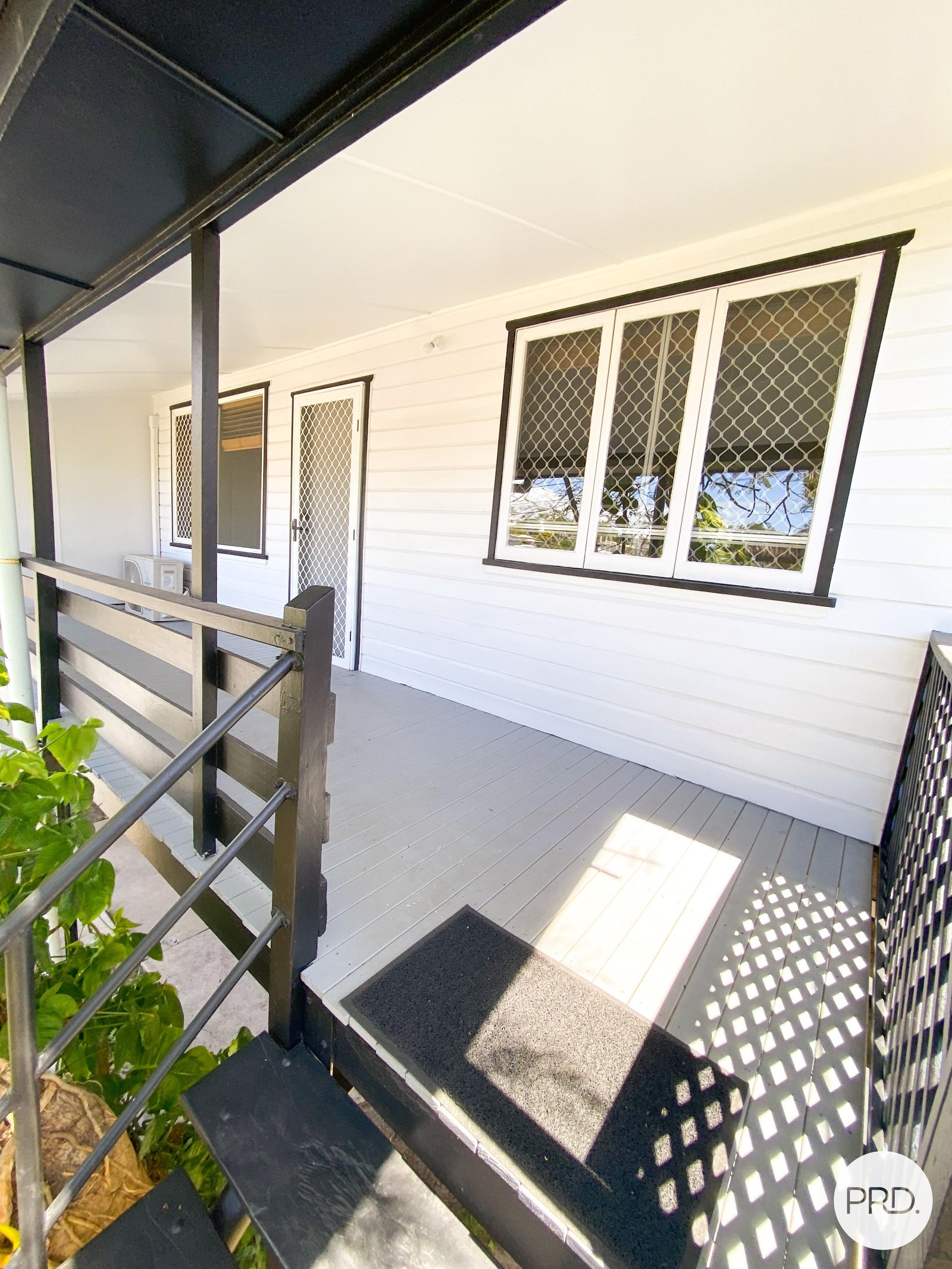 2/81 Ann Street SOUTH GLADSTONE 12