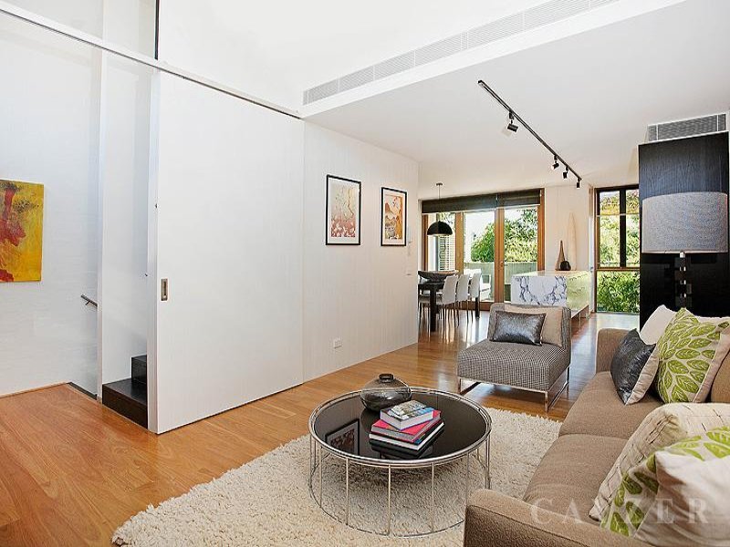Gallery: 281 Bank Street