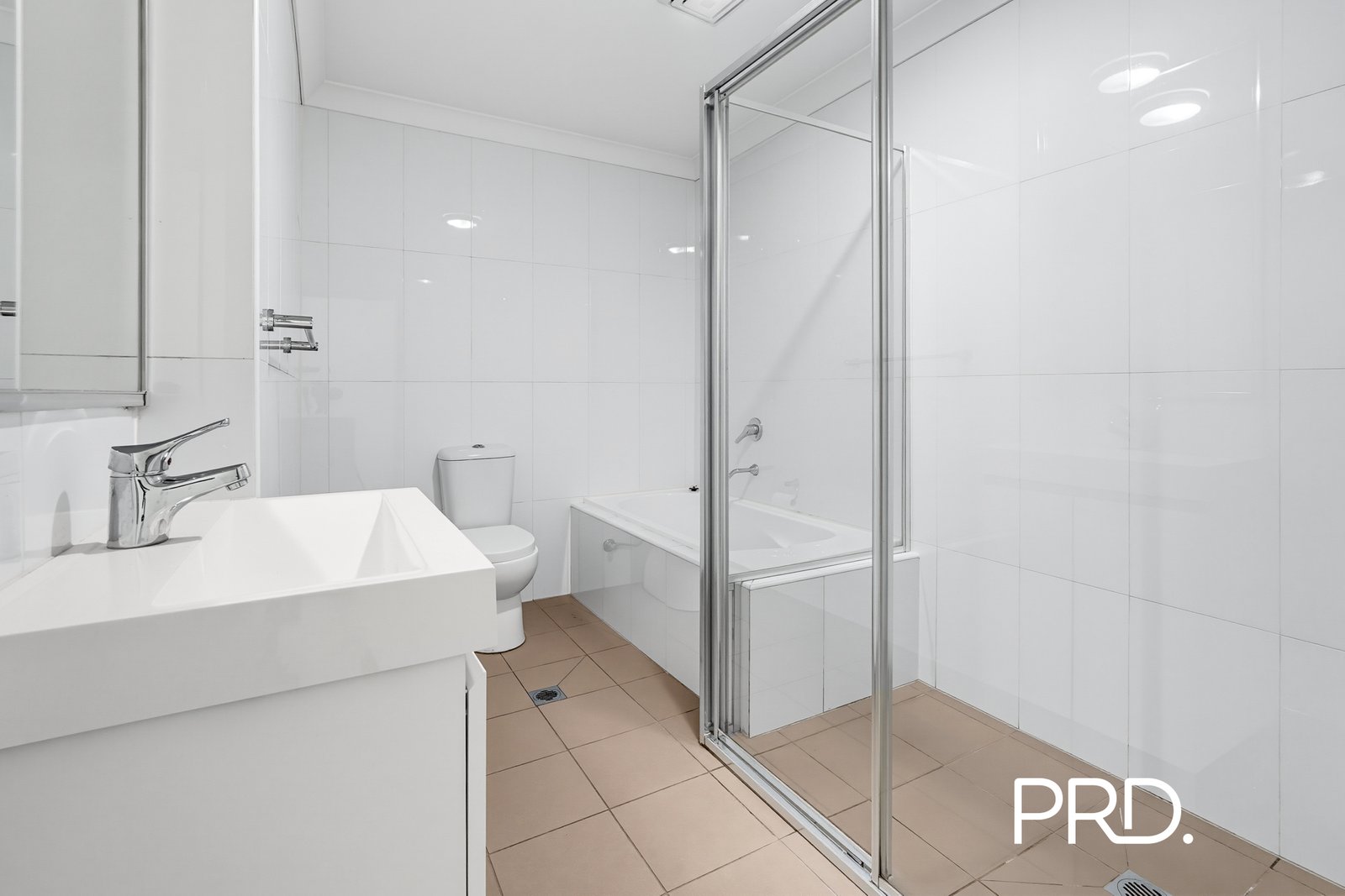 28/1 Glenmore Ridge Dr  Glenmore Park 6