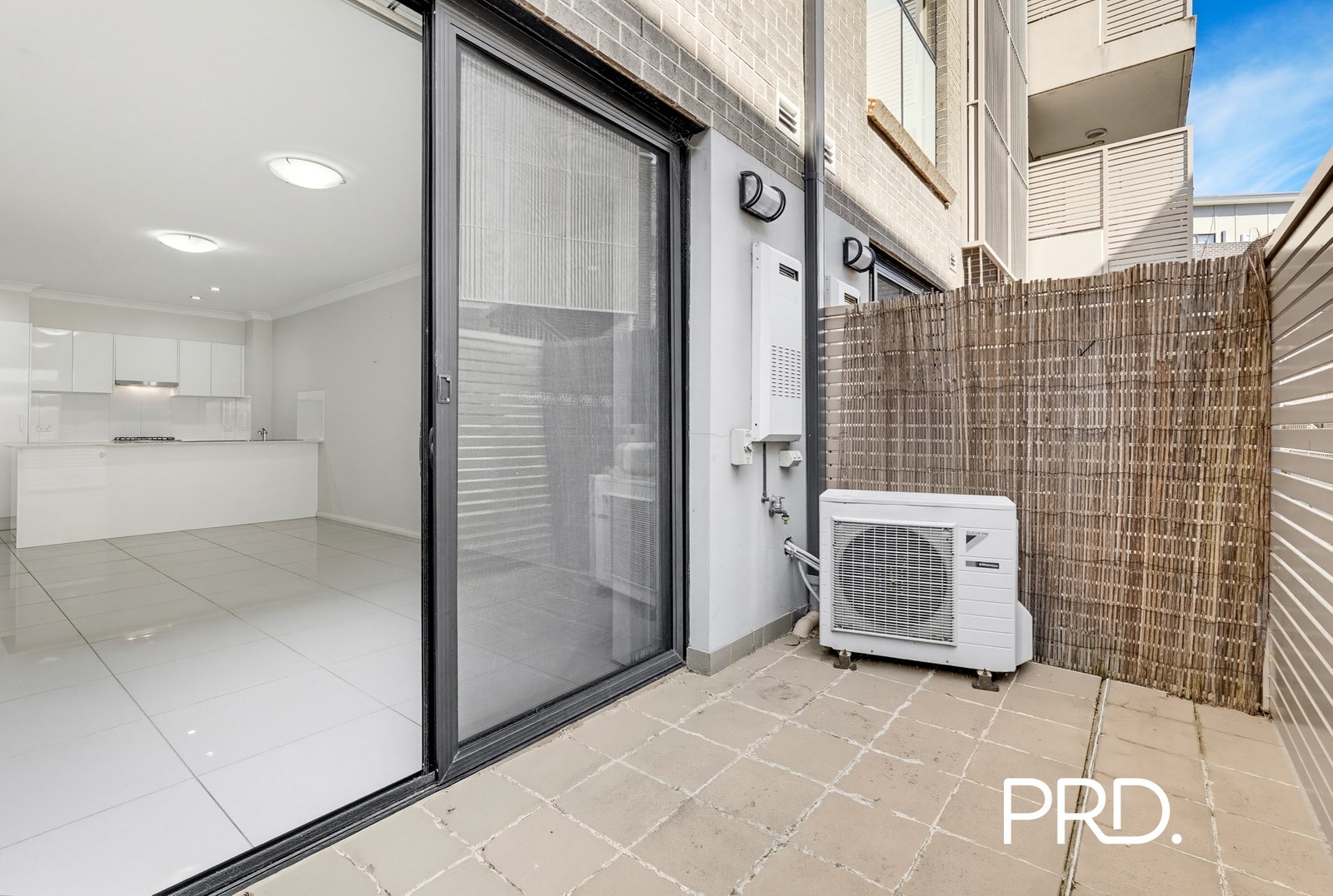 28/1 Glenmore Ridge Dr  Glenmore Park 7