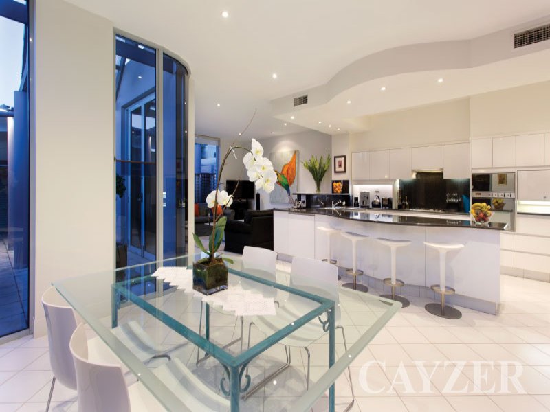 Gallery: 281 Richardson Street
