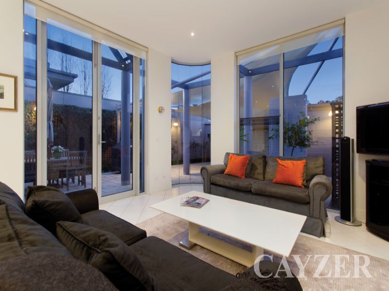 Gallery: 281 Richardson Street