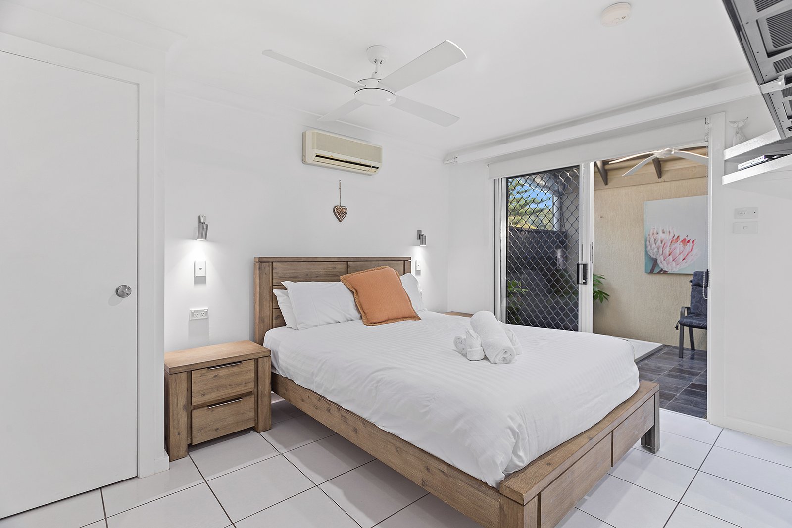 2/81 Stockton Street NELSON BAY 11