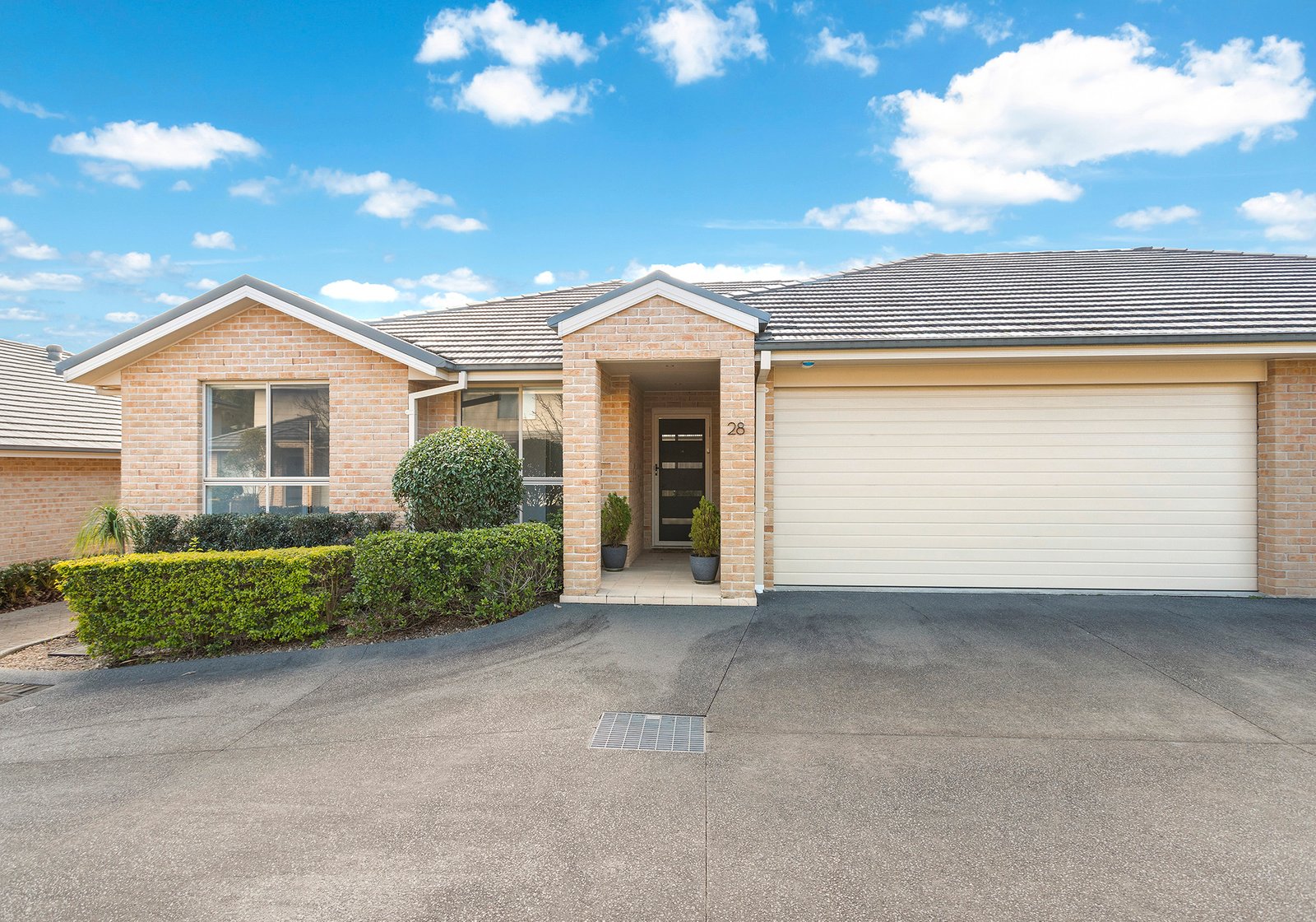 28/10 Derwent Avenue AVONDALE 1