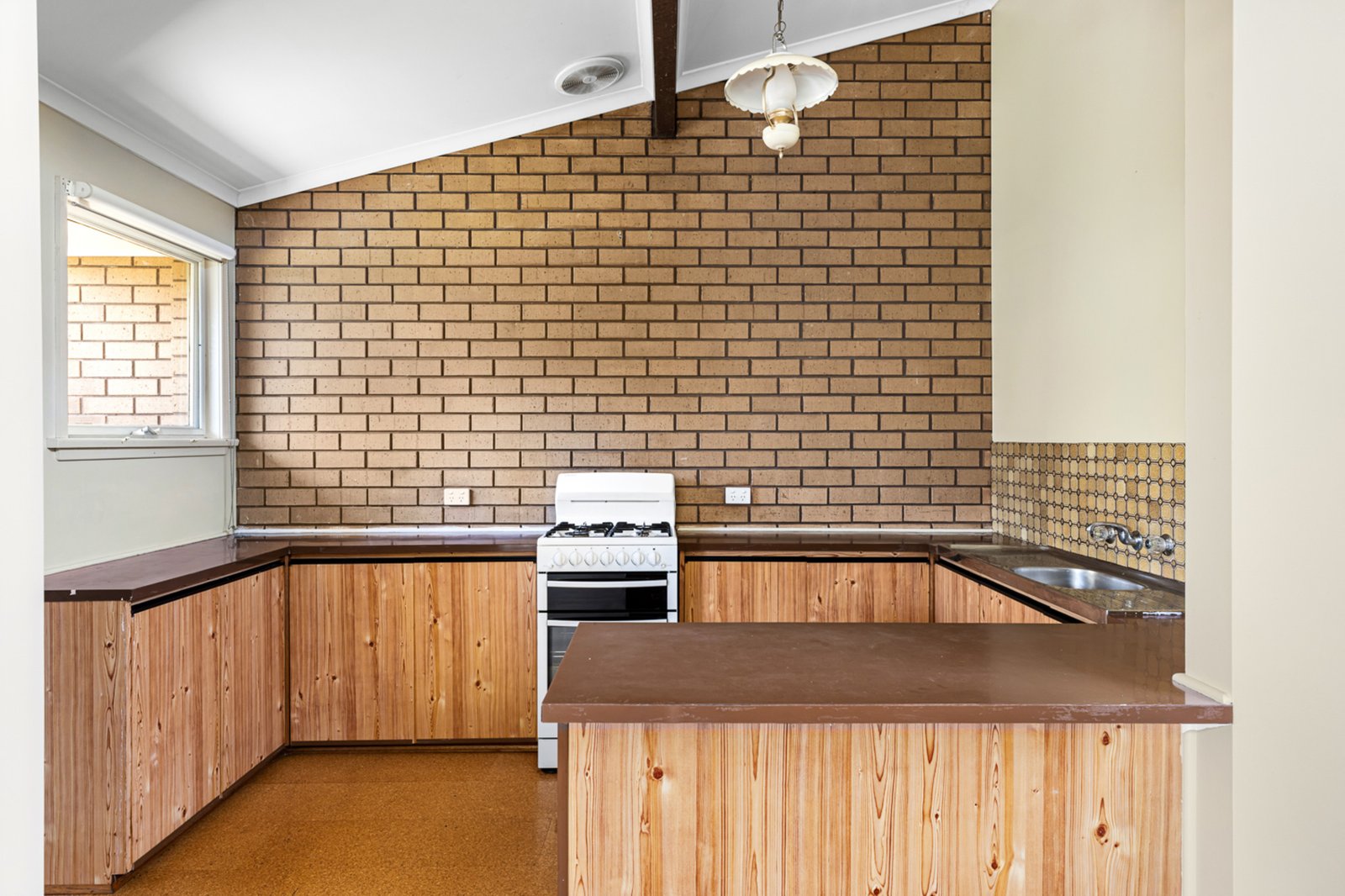 Gallery: 2/810a Lydiard Street North