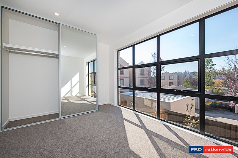 28/135 Easty Street PHILLIP 2