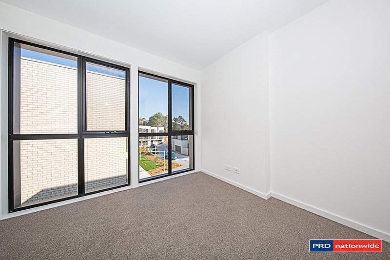 28/135 Easty Street PHILLIP 9