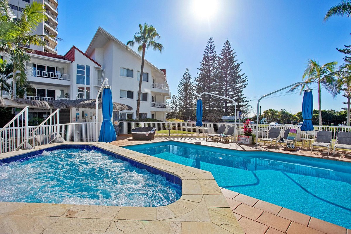 28/136 The Esplanade Burleigh Heads 14