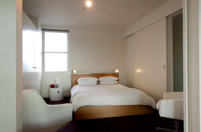 Gallery: 28/149 Fitzroy Street