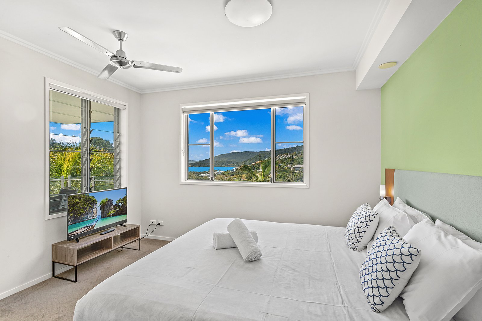 28/15 Flame Tree Court AIRLIE BEACH 15