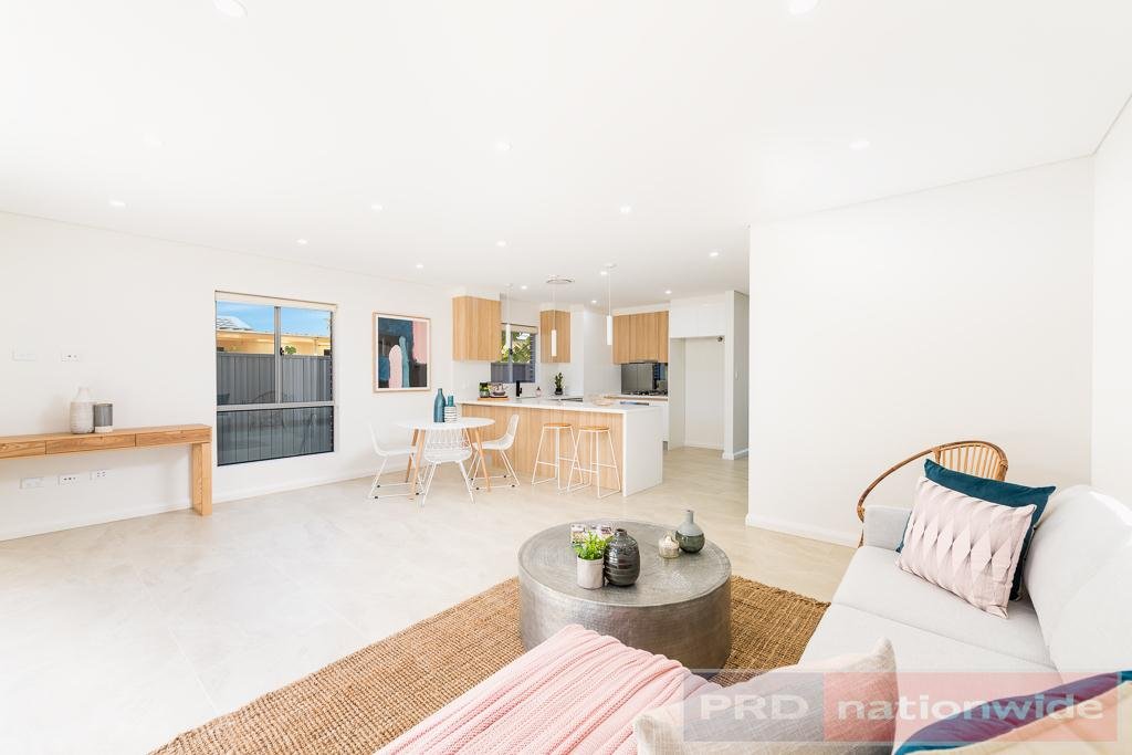 281c The River Road REVESBY 5