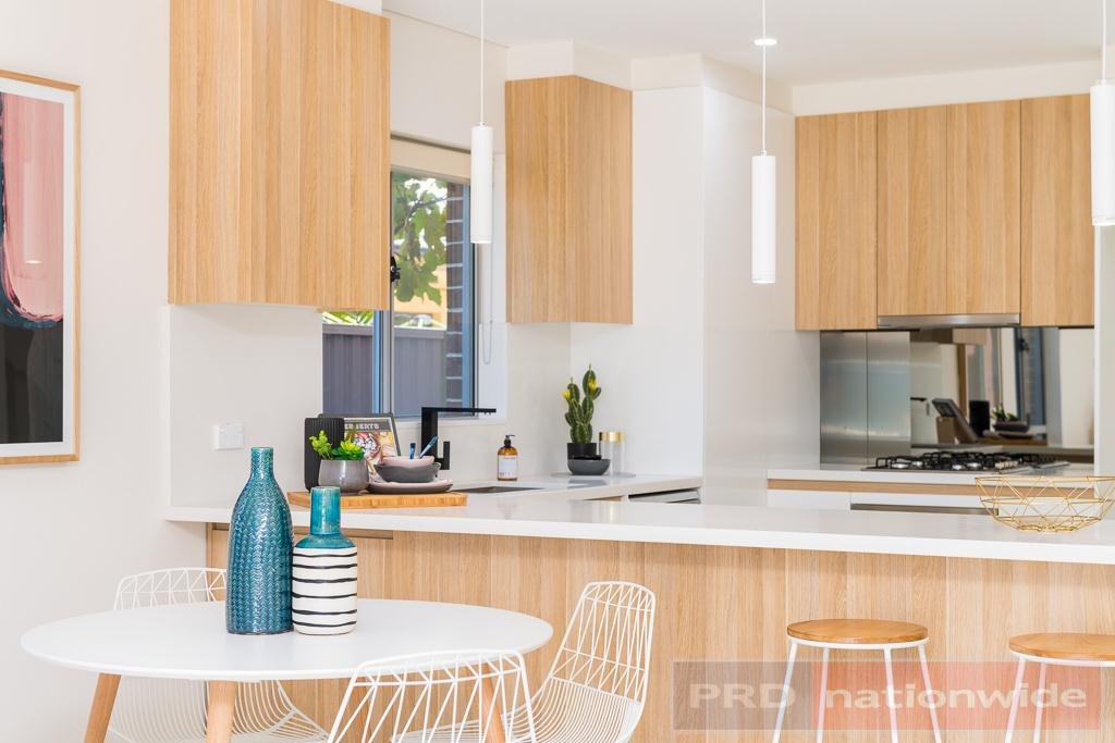 281c The River Road REVESBY 6