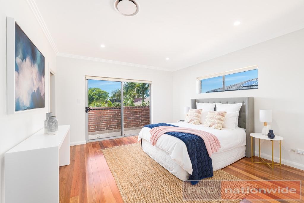 281c The River Road REVESBY 8