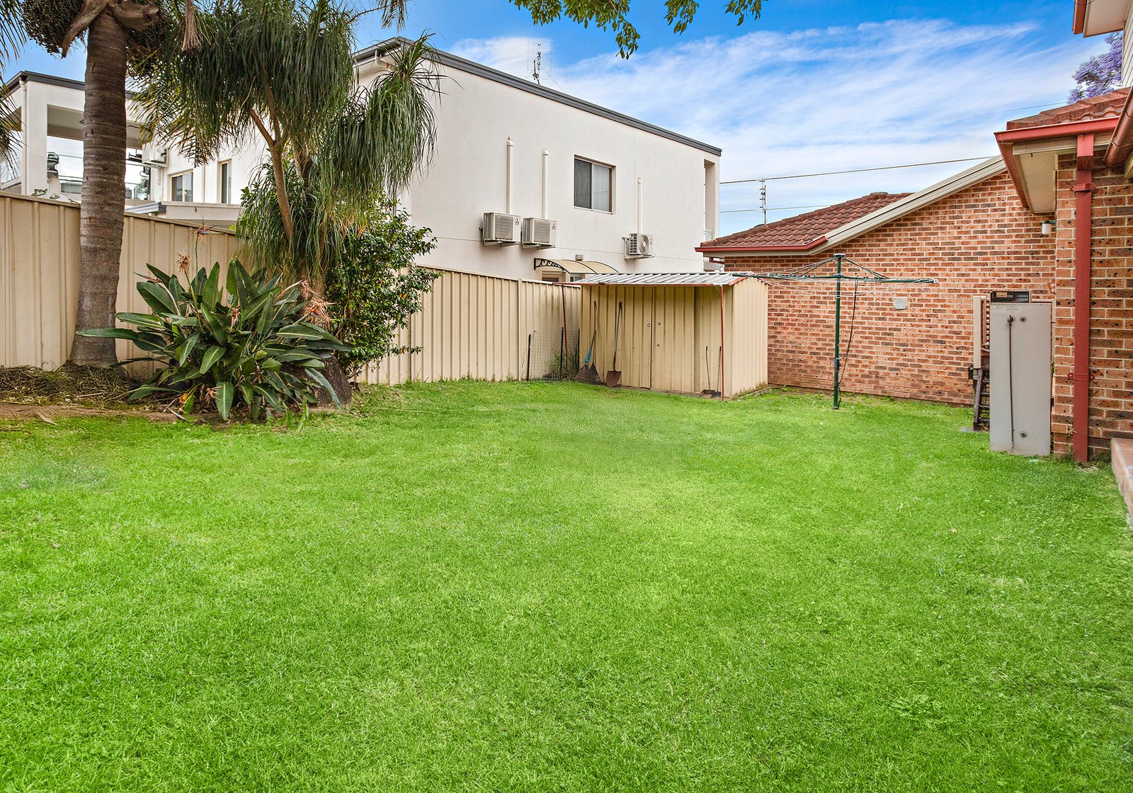 2/82-88 Daintree Drive ALBION PARK 9