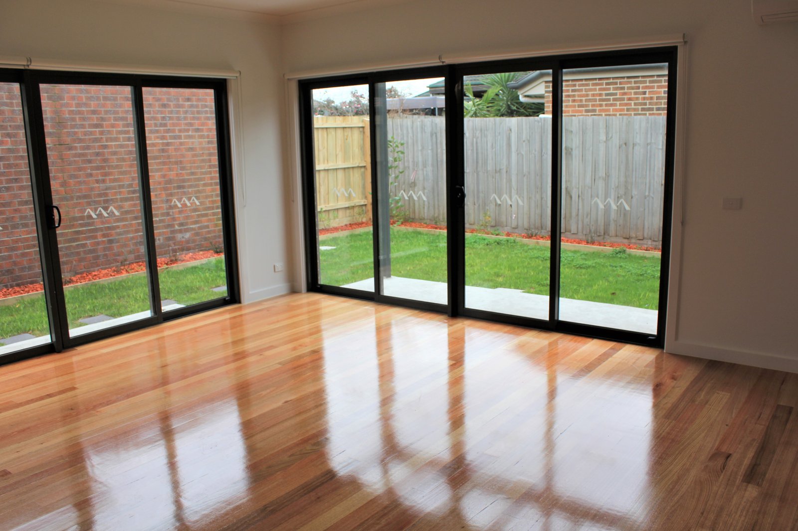 Gallery: 2/82 Harlington Street
