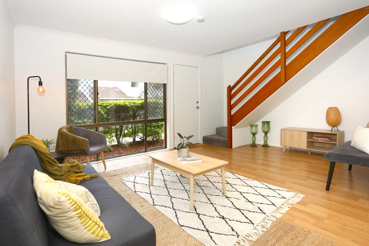 2/82 Nerang Connection Road NERANG 1