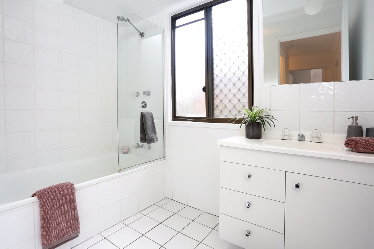 2/82 Nerang Connection Road NERANG 10