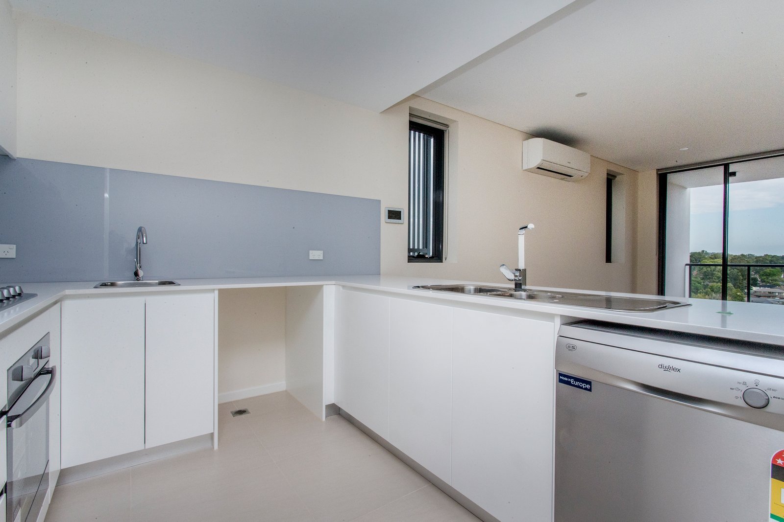 28/206-212 Great Western Highway Kingswood 4