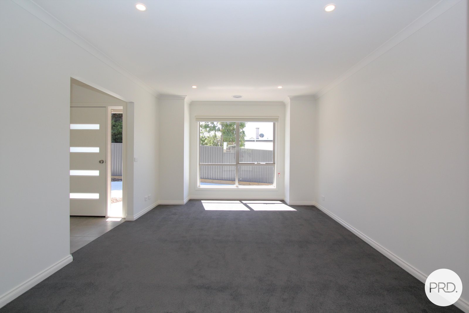 2/822 Geelong Road CANADIAN 6