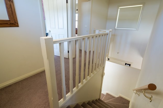 2/823 Barkly Street GOLDEN POINT 8